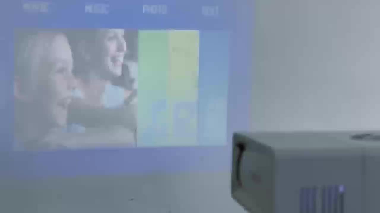 GTEQY Portable Mini Projector with LED Light