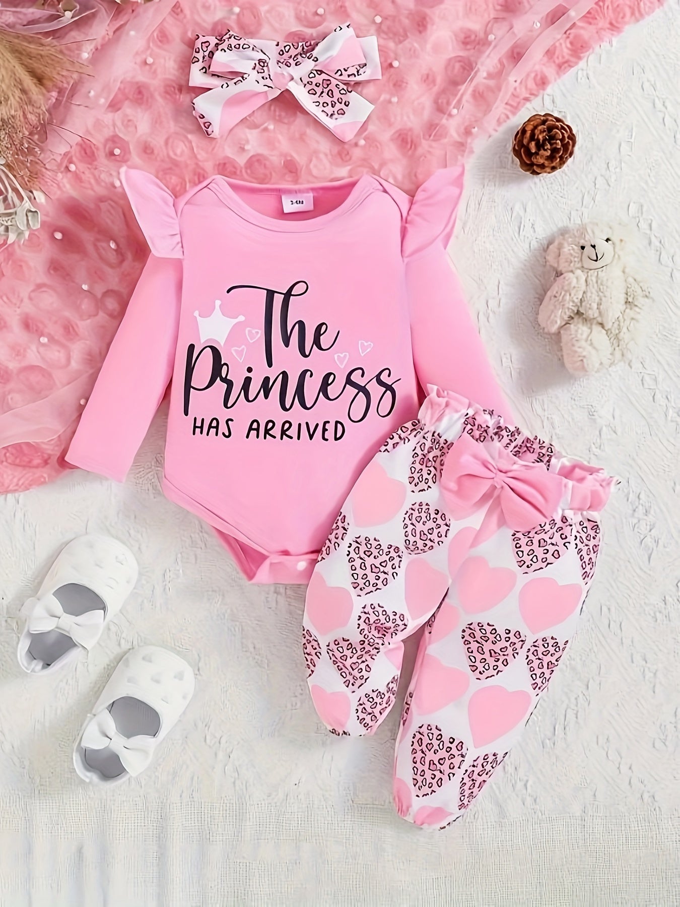 3pcs Baby Girl Crown Letter Print Flying Long Sleeve Shirt