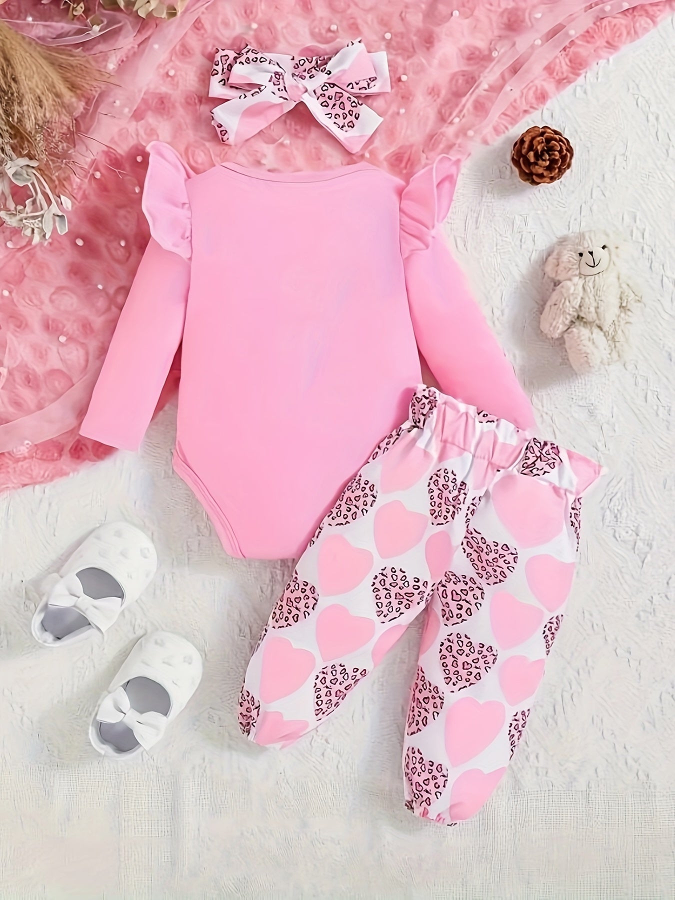 3pcs Baby Girl Crown Letter Print Flying Long Sleeve Shirt