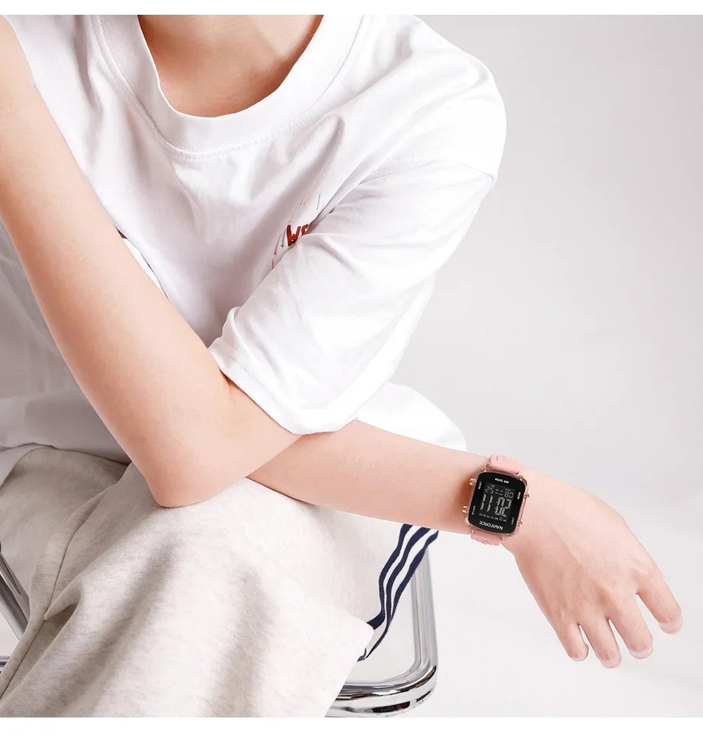 NAVIFORCE 2025 Fashion Watches for Woman LCD Digital Movement