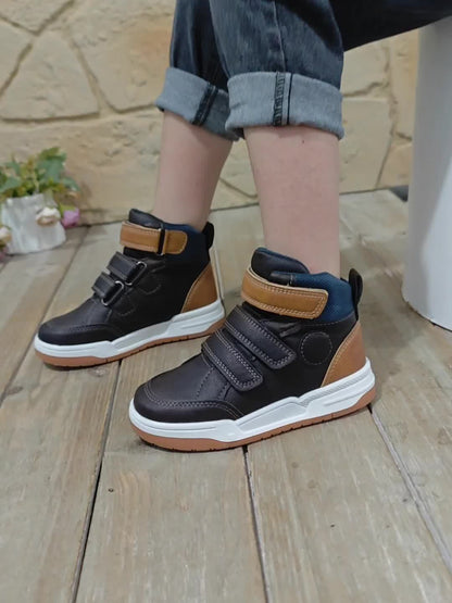 Youngsters' Casual & Sporty Mid-Top Sneakers